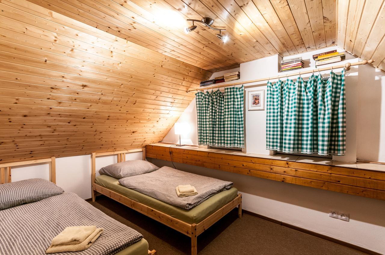 Hotel Chalupka Hlohovec Exteriér fotografie